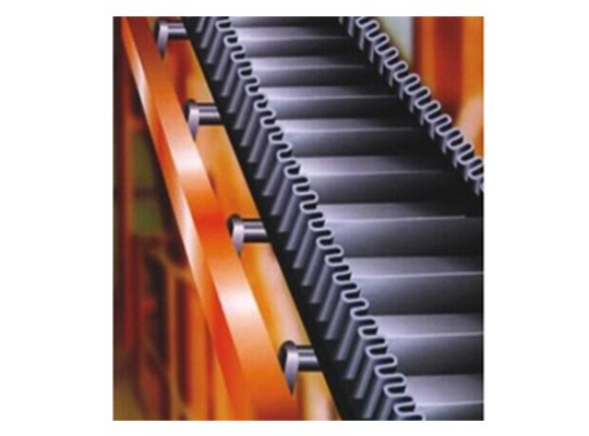 Waveform guard conveyor belt
